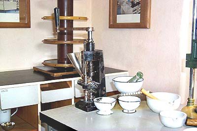 hospital-kuks - sesta-mistnost-lekarna-druhe-poloviny-20-stoleti